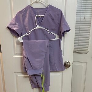 Figs Lavender Scrub Set